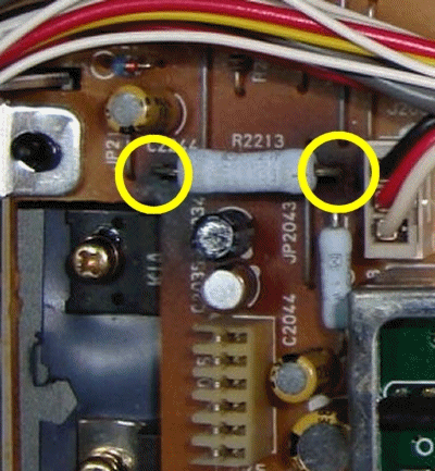 FT840 Yaesu : Panne totale - L'émetteur-récepteur ne s'allume pas (uniquement rétroéclairage du S-mètre) Zoom-composants