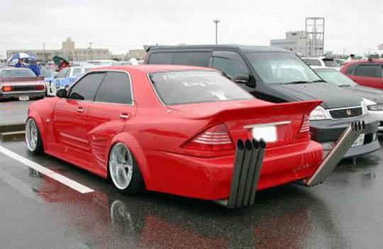 أغرب أشكال السيارات 2012 Modified_Custom_Cars_18