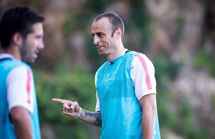  AS MONACO / JOUEURS ET COACHS  - Page 22 Berbatov%20face%20aux%20m%C3%A9dias