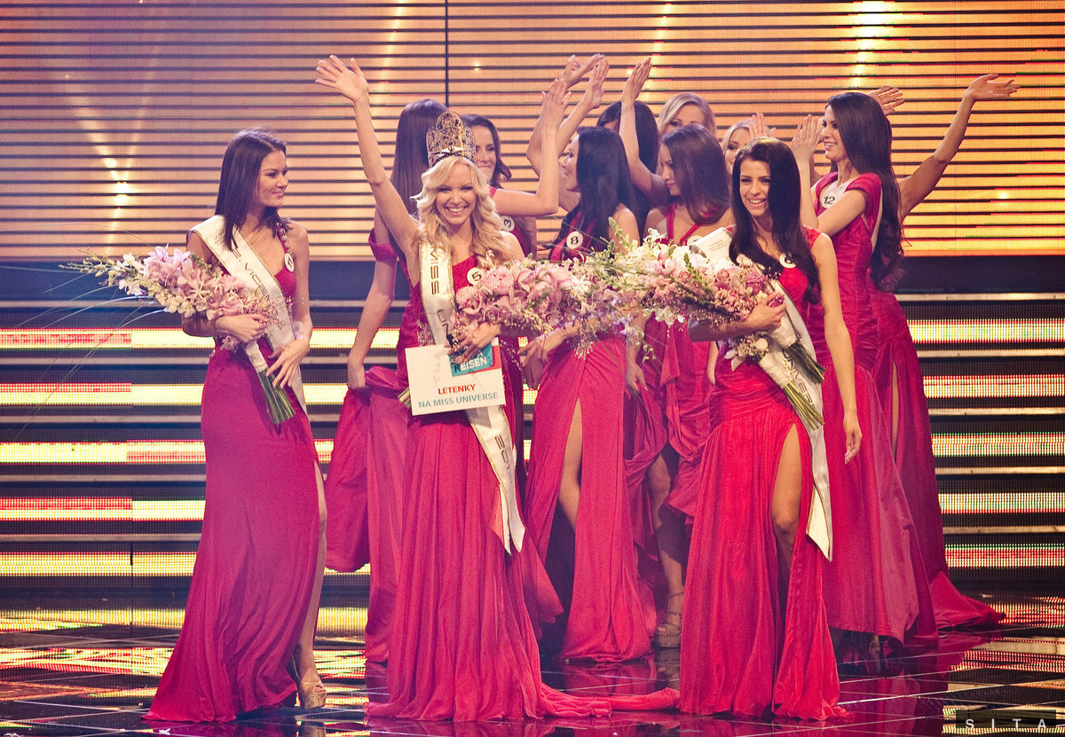 Jeanette Borhyová (SLOVAK REPUBLIC 2013) Miss-universe-2013-sa-stala-jeanette-borhyova-galeria