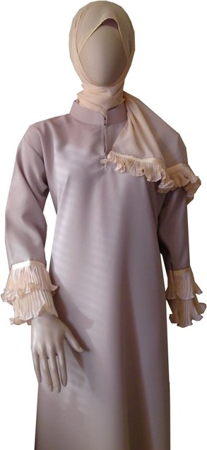 ازياء محجبات روعة وعصرية  Cream%20abaya%20full%281%29