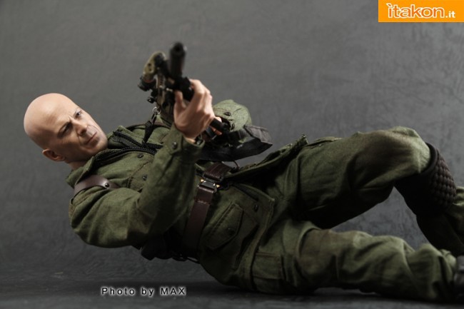  [Hot Toys] G.I. Joe Retaliation: Joe Colton 1/6 scale - Página 3 130726162237f89d2ca7ce1127-650x433