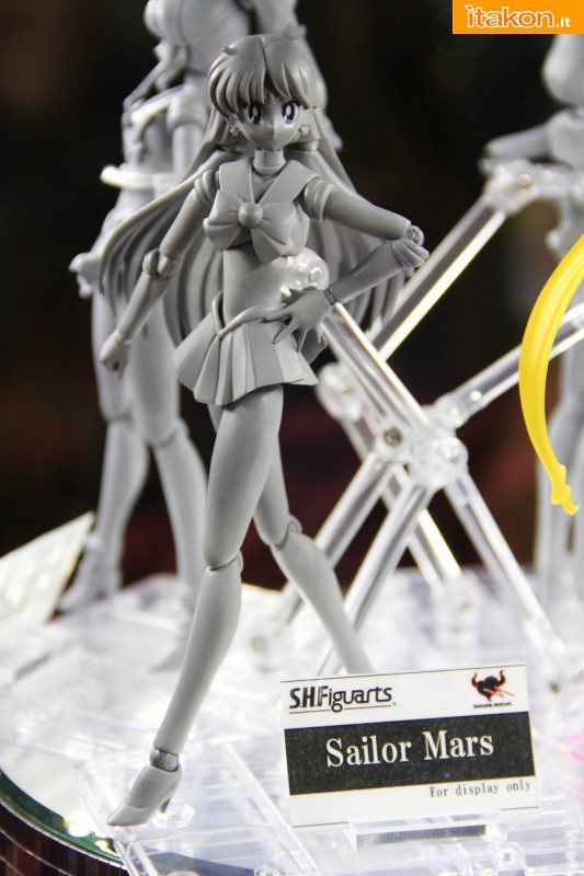 [Bandai][Tópico Oficial] S.H.Figuarts | Bishoujo Senshi Sailor Moon - Sailor V - Página 11 Bandai-sdcc13-20-533x800