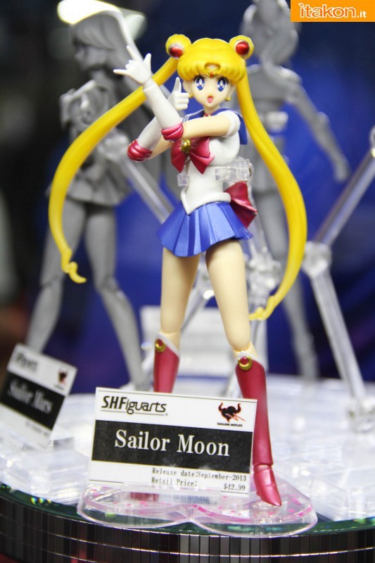 [Bandai][Tópico Oficial] S.H.Figuarts | Bishoujo Senshi Sailor Moon - Sailor V - Página 11 Bandai-sdcc13-4-533x800