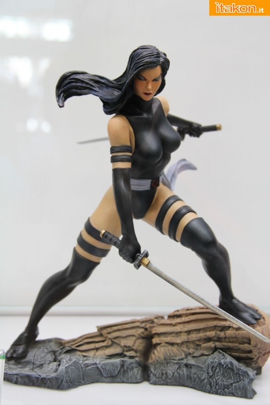 [Kotobukiya] Psylocke X-Force Ver. - Fine Art Statue Kotobukiya-sdcc13-part1-18-533x800