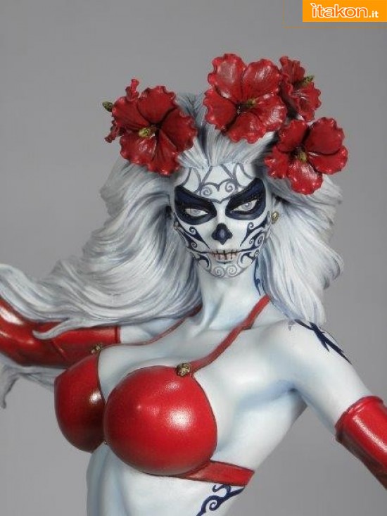 [CS More] Lady Death "La Muerta" Statue Lady-Death-La-Muerta-Statue-di-CS-Moore-Studio-1