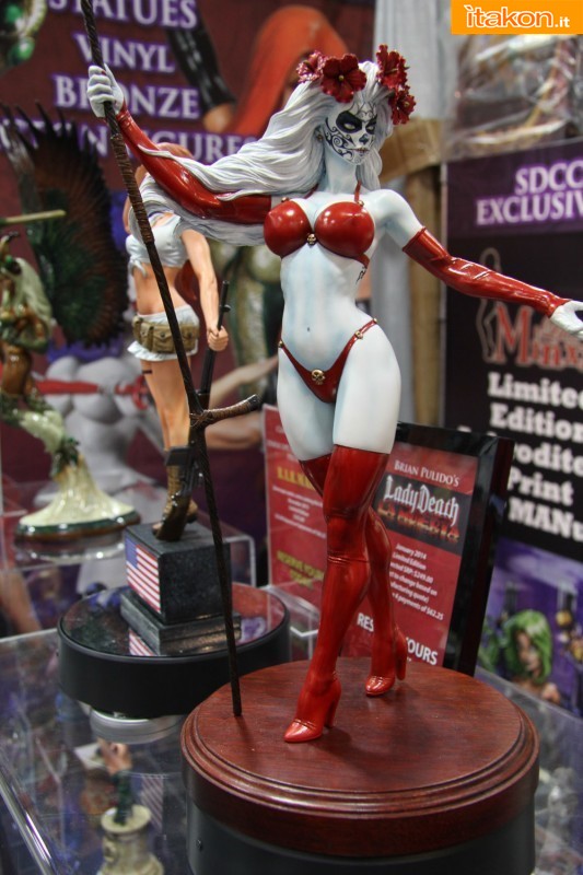 [CS More] Lady Death "La Muerta" Statue SDCC-2013-1