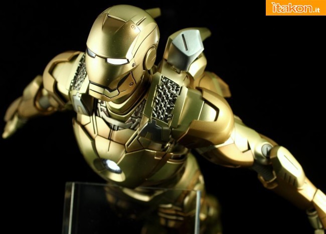 [Hot Toys] Iron Man 3: Midas (Mark XXI) - Página 2 IMG_3291_zpsc565825f-650x467