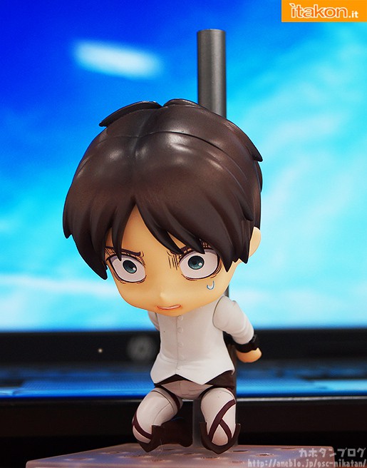 [Good Smile Company] Nendoroid | Shingeki no Kyojin: Eren Jaeger Eren-jaeger-nendoroid-shingeki-gsc-nuova-anteprima-8