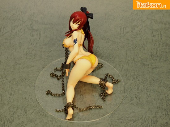 [X-Plus] Fairy Tail: Erza Scarlet Swimsuit ver. (1/8) Erza-scarlet-xplus-fairy-tail-preordini-5