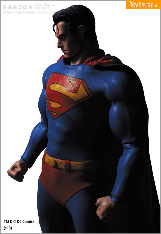 [Medicom] RAH Superman (Batman Hush Ver.) H1