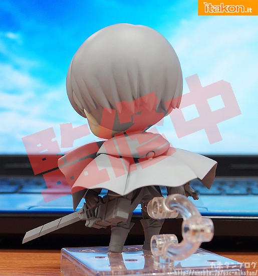 [Good Smile Company] Nendoroid - Shingeki no Kyojin - Levi Rivaille Levi-nendoroid-GSC-annuncio-1