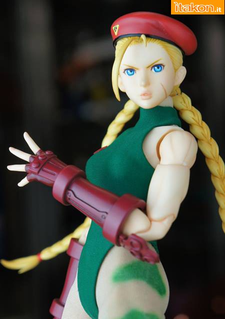 Street Fighter 4 Real Action Heroes Cammy 1:6 - Medicom