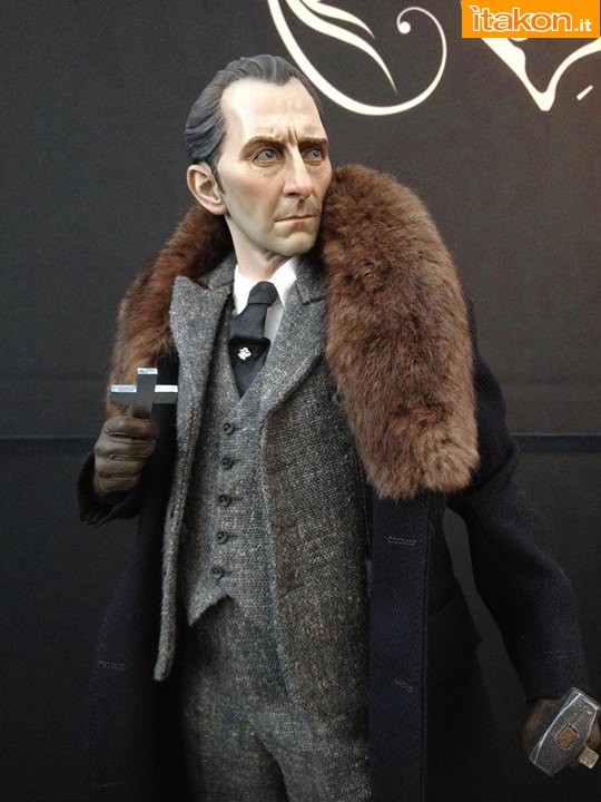 [Sideshow] Van Helsing Peter Cushing – Premium Format 1913439_611160165630594_1544180622_o