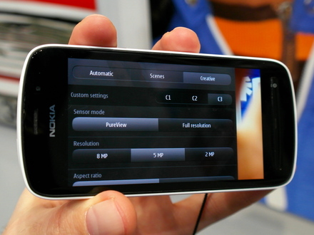 Nokia 808 PureView Nokia-808-pureview-3