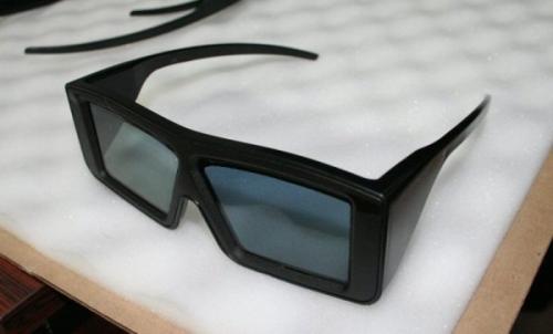 تقنية الثريدي ثلاثية الابعاد Xpand-active-shutter-3d-glasses