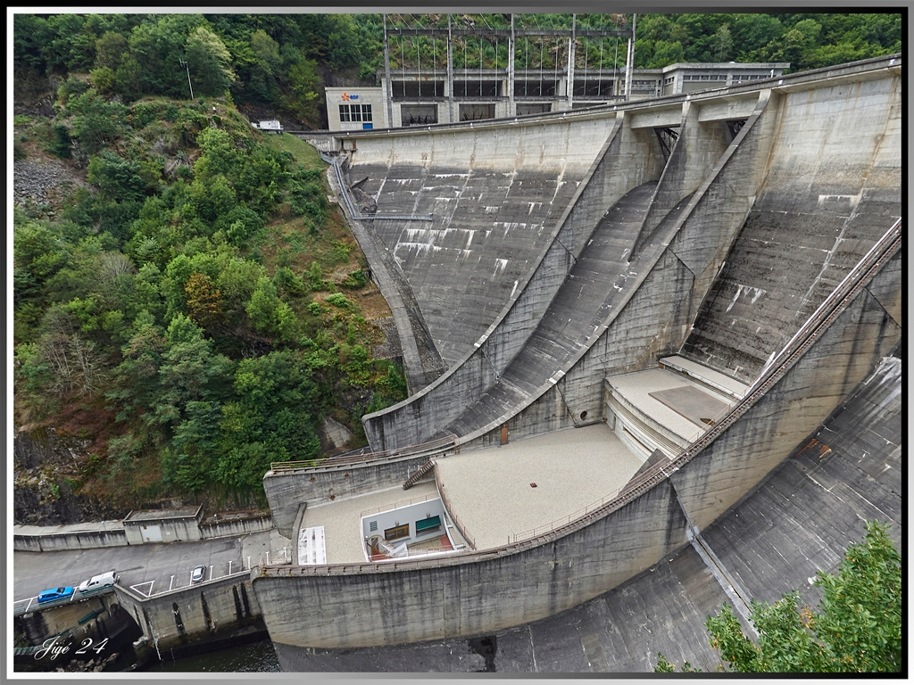 Les grands barrages de haute Corrèze : Le barrage de l'Aigle 3