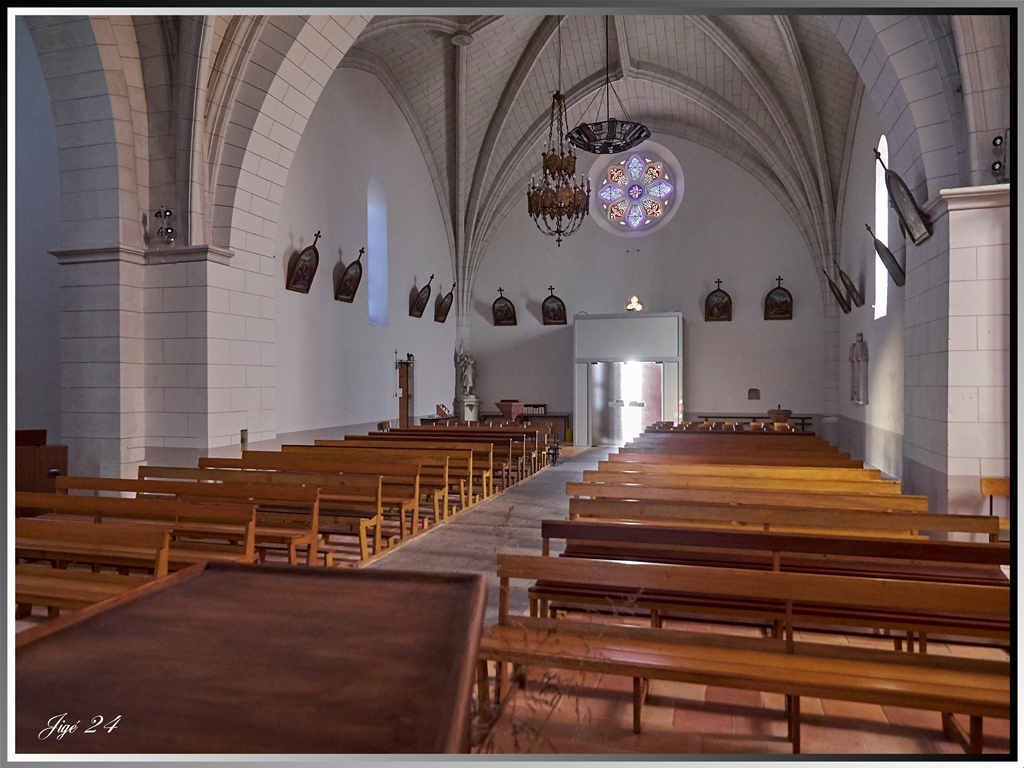 Eglise d'une bourgade de campagne 5