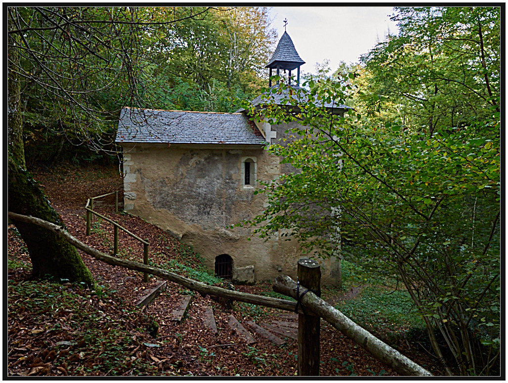 Chapelle dans les bois 1