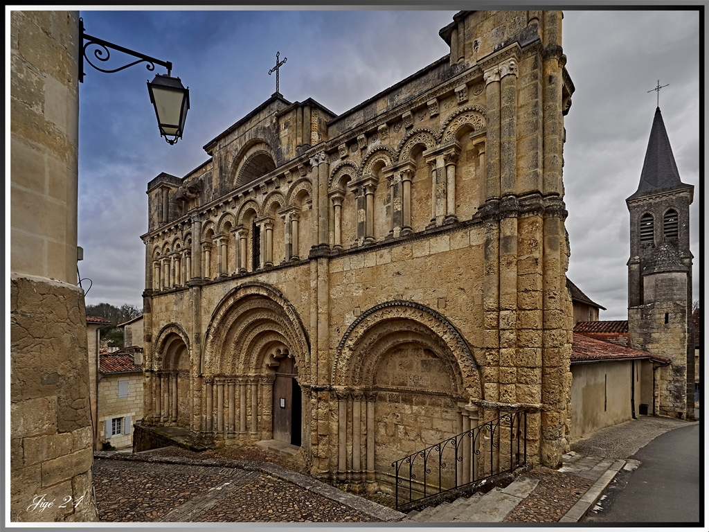 La ville d'Aubeterre 2