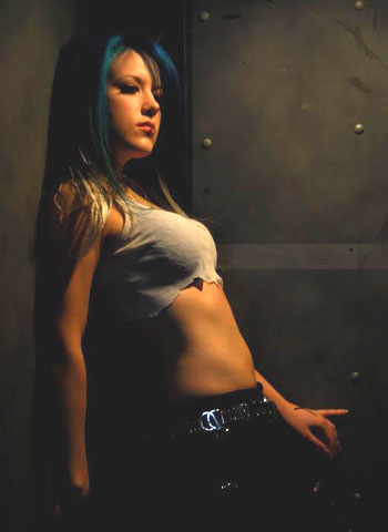 Amores Platonicos Alissa-White-Gluz-The-Agonist