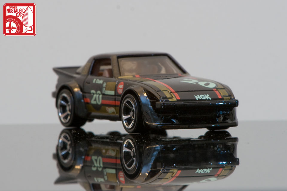 [PRESENTANDO] MAZDA RX7 HOTWHEELS 2012 Hot_Wheels_Mazda_RX-7_SA22_2012_First_Edition_01