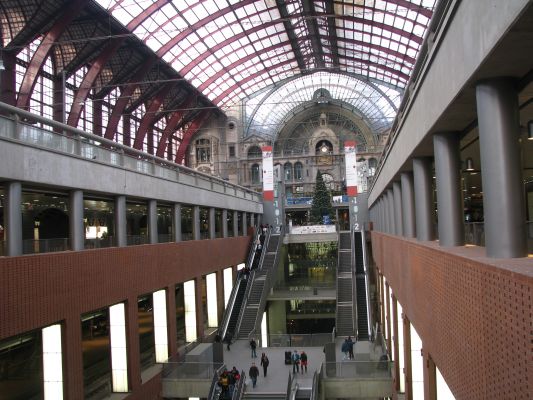 La gare d'Anvers/Antwerpen se Jules-Vernise ! Gare_07