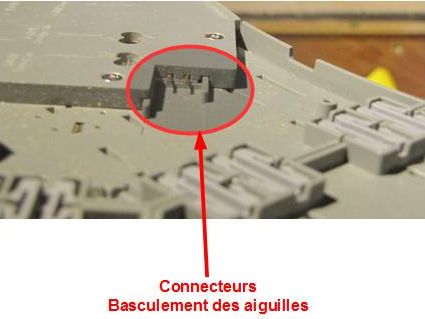 Module double T-Trak "PARIS" (Jicébé) - Page 2 Connecteur_Basculement_Aiguillages