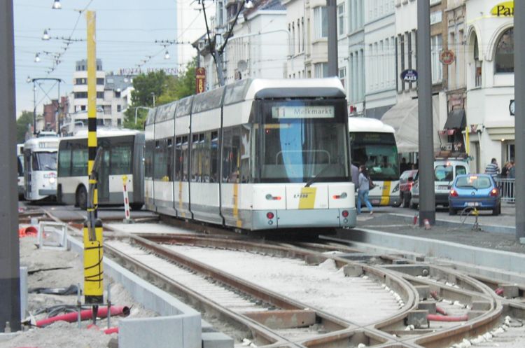 Tramways d'Anvers, Big Bang du 01/09/02 - Page 2 PICT0511_c