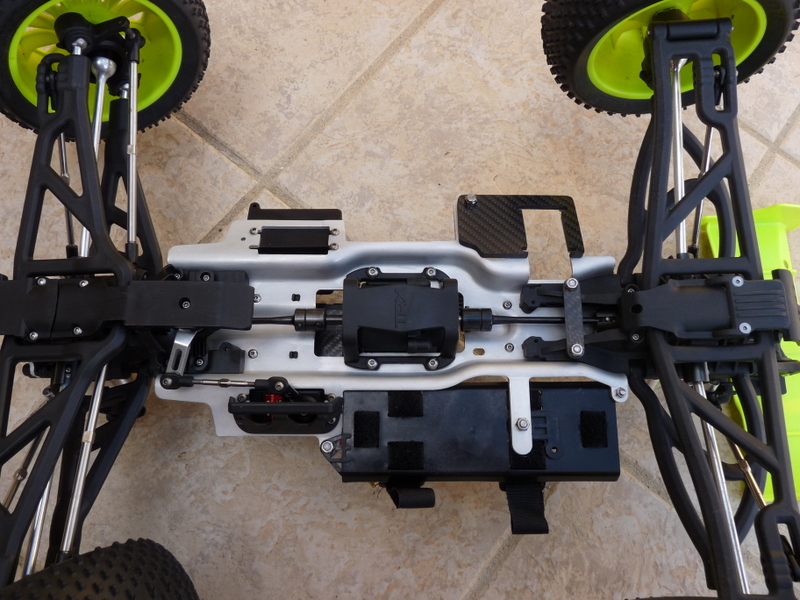 b-revo chassis alu et b-revo chassis carbone - Page 9 P1000723