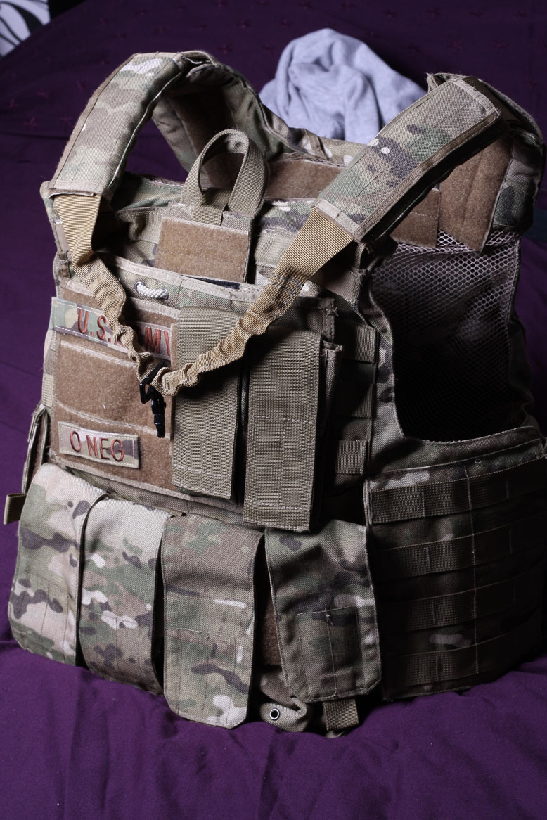 Vds Ciras Swat Multicam (real Crye) + Poches 180euros ! IMG_0500