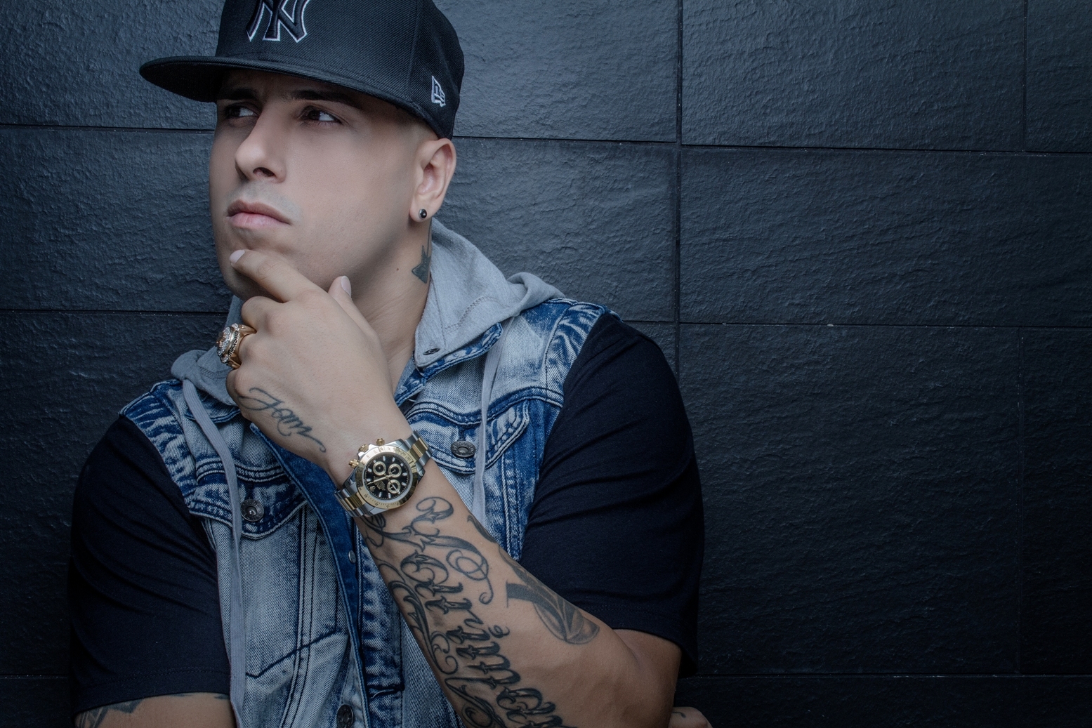 Nicky Jam: “La gente no puede esperar que los reggaetoneros críen a sus hijos” 87F