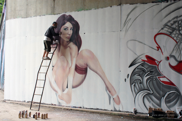Akse P19 Crew, un artista del Graffitti 334