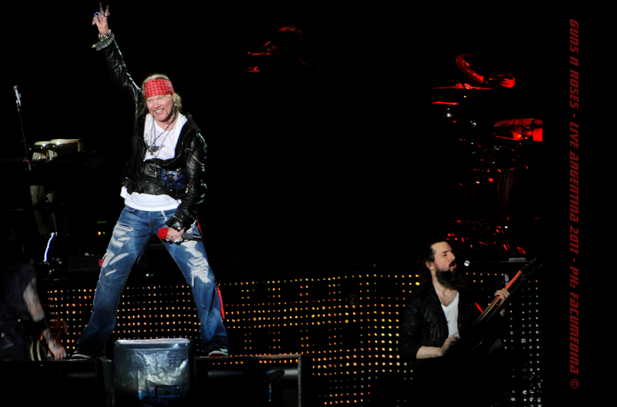 Guns N Roses - Latin American Tour 2011 - By Facumedina 72CB2F71F