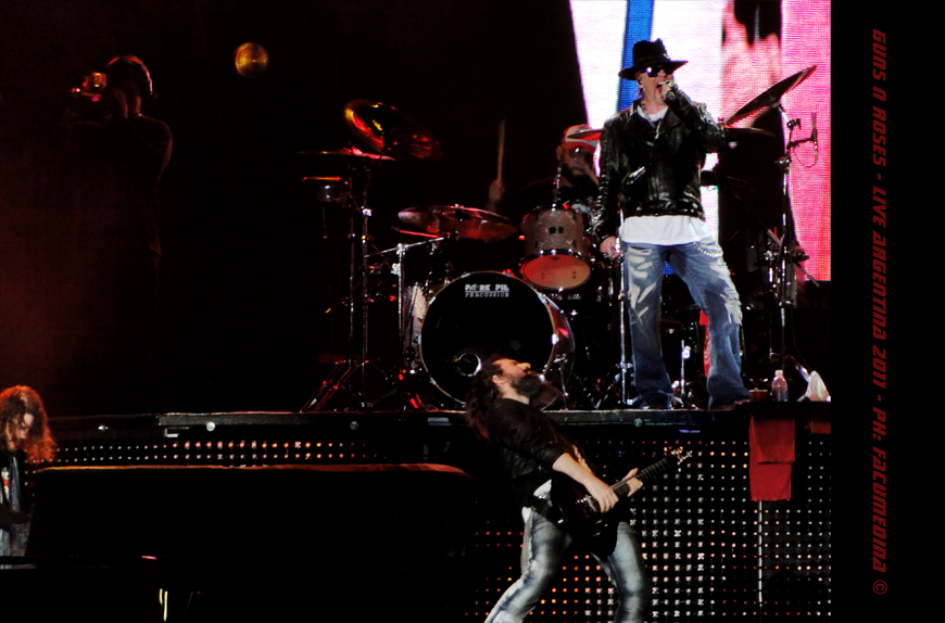 Guns N Roses - Latin American Tour 2011 - By Facumedina 42366A130