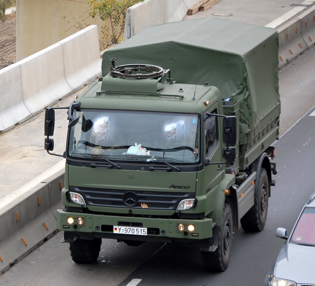 Alemania - Página 3 Ein-mb-atego-transport-lkw-bundeswehr-105122