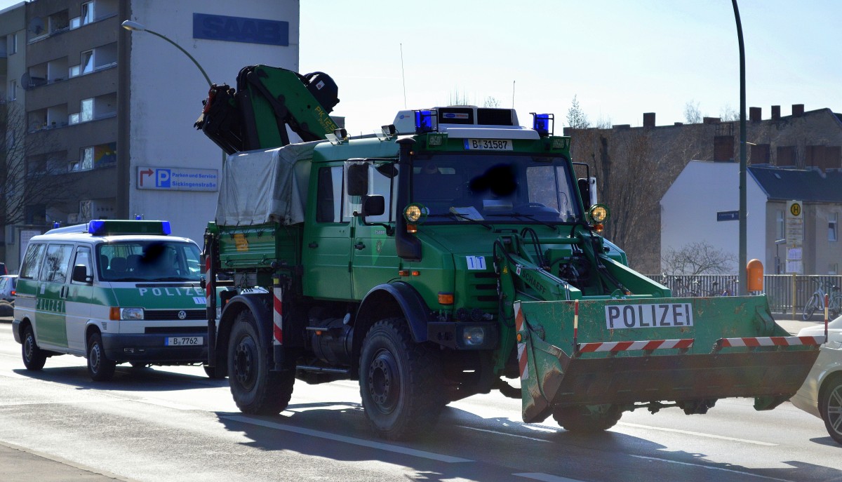 veicoli d'emergenza Die-technische-einsatzeinheit-berlner-polzei-327996