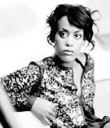 *Stars Fight* Amel_bent