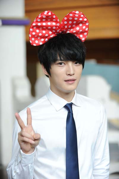 Protect the Boss -Protejati seful - Pagina 2 20110803-Kim-Jae-Joong