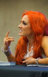 Becky Lynch Gcxypw9kwnsn97vdzudd