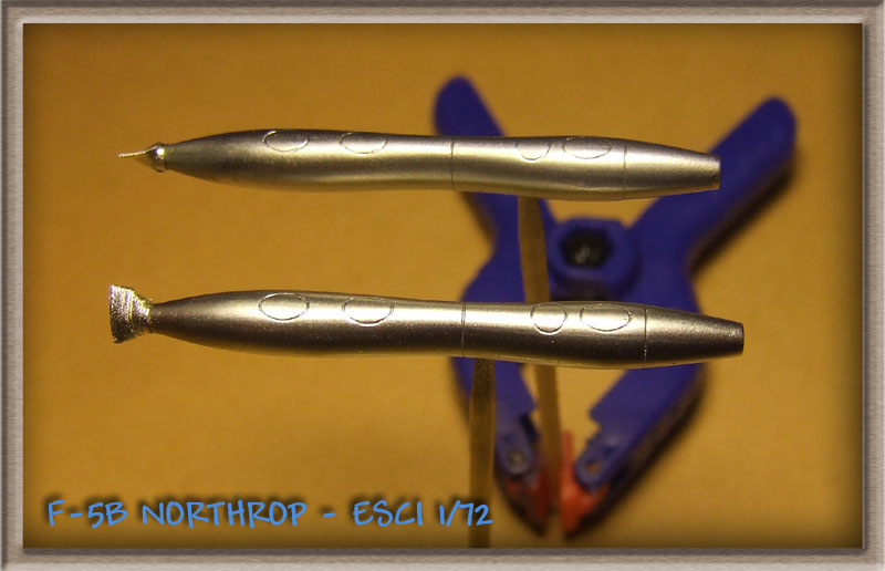 [CONCOURS PAYS EXOTIQUES 2009] NORTHROP F-5B Freedom Fighter  Norvégien - 1/72 [ESCI]  (nf5b)- FINI - Photos page 12 ...... - Page 4 F-5B051