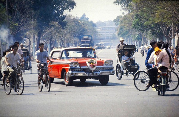 Hà Nội - Huế - Đà Nẵng - Sài Gòn vào năm 1979 Anh_12