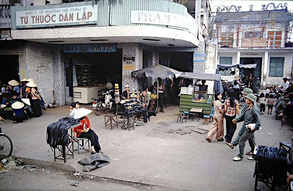 Hà Nội - Huế - Đà Nẵng - Sài Gòn vào năm 1979 Anh_9