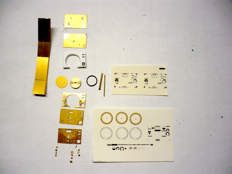 182 King Tiger 2 in 1 - TRUMPETER 00910 - 1/16ème - Page 12 Decalc2