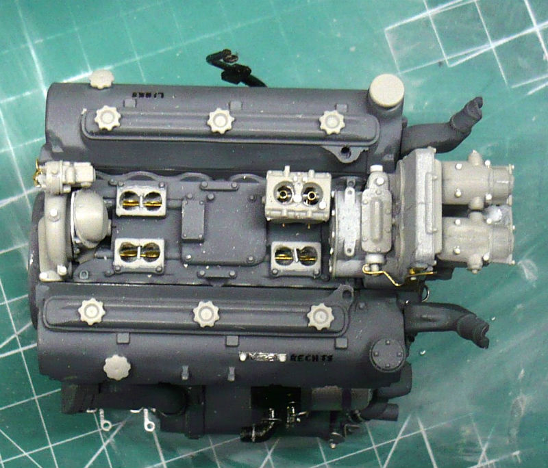 182 King Tiger 2 in 1 - TRUMPETER 00910 - 1/16ème - Page 6 Moteur-a39