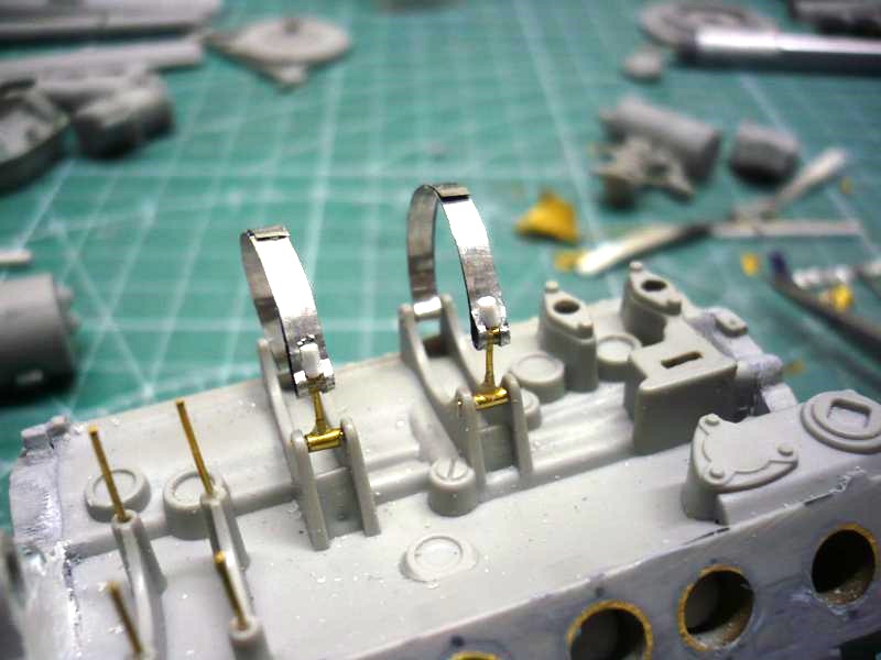 182 King Tiger 2 in 1 - TRUMPETER 00910 - 1/16ème - Page 5 P1090368