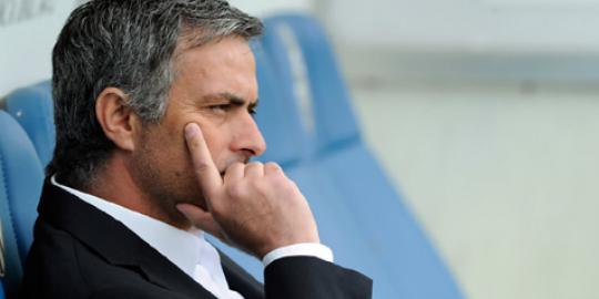 mhn digembok Xabi-mourinho-selalu-berempati-kepada-semuanya-20121015130017