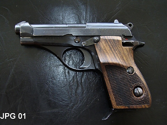 Beretta 71 et ... ses plaquettes de crosse 10971_2