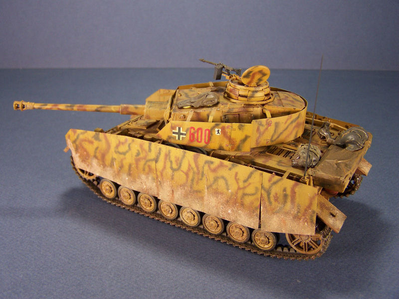 Panzer III, Pz IV, Elephant, 88mm, mes maquettes finies!!! 071009%20(3)