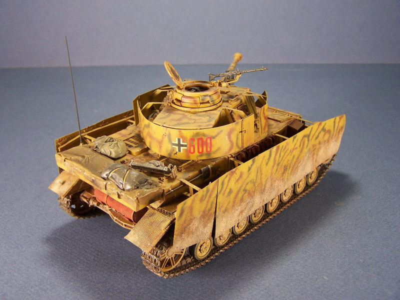 Panzer III, Pz IV, Elephant, 88mm, mes maquettes finies!!! 071009%20(4)